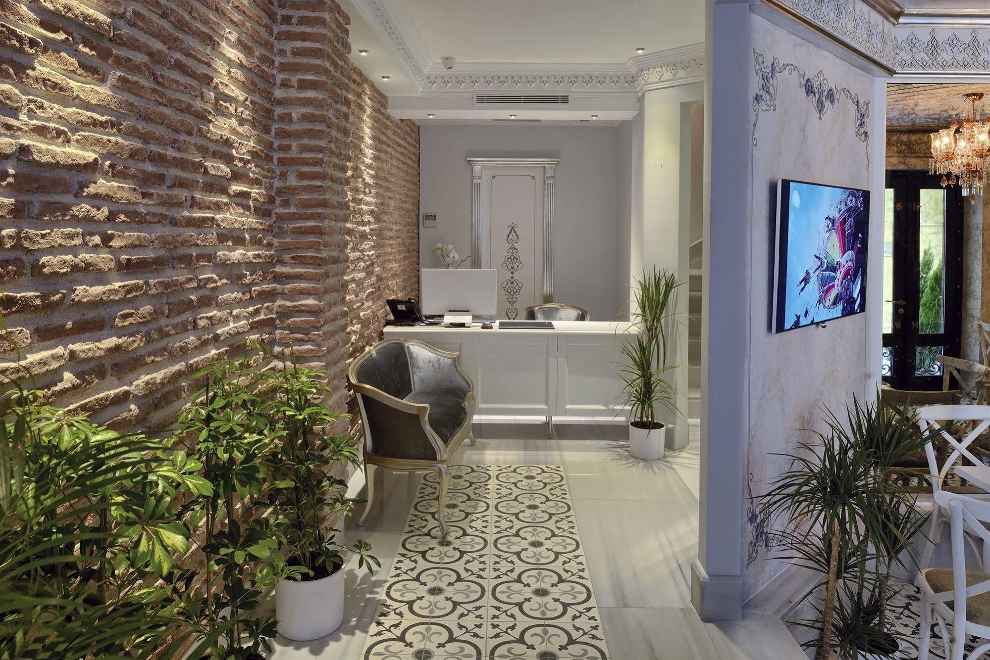 Nexthouse Pera Hotel (Adults Only) Istanbul Exterior photo